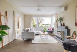 10 Stoke Place, Awapuni, Palmerston North, Manawatu / Whanganui, 4412, New Zealand