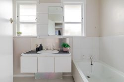 10 Stoke Place, Awapuni, Palmerston North, Manawatu / Whanganui, 4412, New Zealand