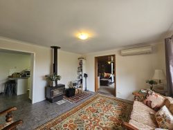20 Church St, Gundy NSW 2337, Australia