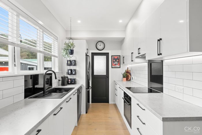 31 Birdwood Road, Waterloo, Lower Hutt, Wellington, 5011, New Zealand