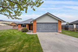 8 De Bettencor Place, Mount Pisa, Central Otago, Otago, 9383, New Zealand