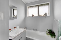 8 Denmark Terrace, Stratford, Taranaki, 4394, New Zealand