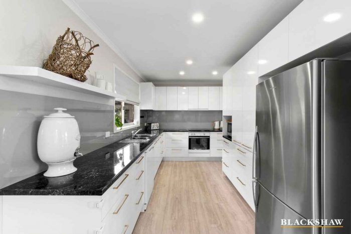 10 Dominic Dr, Batehaven NSW 2536, Australia