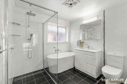 10 Dominic Dr, Batehaven NSW 2536, Australia