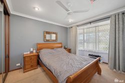 32 Excalibur Cir, Camillo WA 6111, Australia