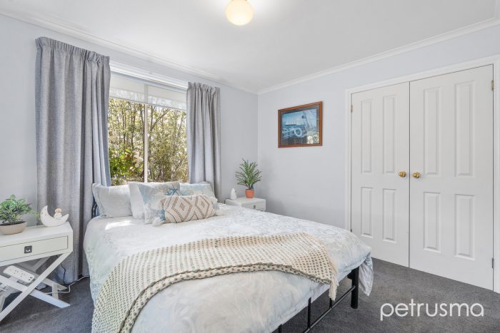 Unit 1/5 Fielding Dr, West Hobart TAS 7000, Australia