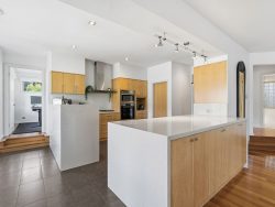 32-34 Frankcomb St, Huonville TAS 7109, Australia