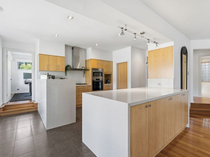 32-34 Frankcomb St, Huonville TAS 7109, Australia