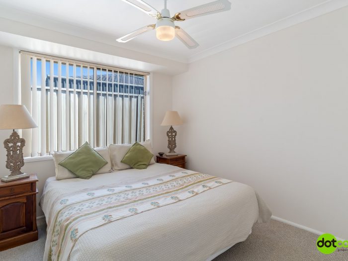 2 Hawker Cl, Hamlyn Terrace NSW 2259, Australia