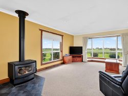 530 Caramut Rd, Woodford VIC 3281, Australia