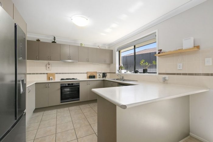 195 Aberglasslyn Rd, Aberglasslyn NSW 2320, Australia