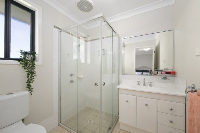 195 Aberglasslyn Rd, Aberglasslyn NSW 2320, Australia