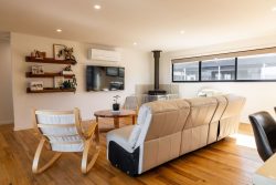 14 Cannell Pl, Akaroa TAS 7216, Australia