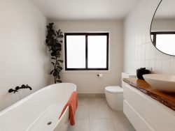 14 Cannell Pl, Akaroa TAS 7216, Australia