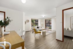 Unit 2/121 Allchin Cct, Kambah ACT 2902, Australia