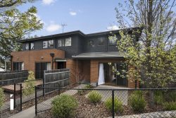 Unit 12/10 Robson St, Garran ACT 2605, Australia