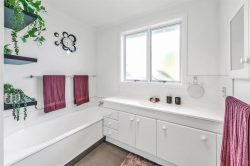 140 Kendal Avenue, Burnside, Christchurch City, Canterbury, 8053, New Zealand