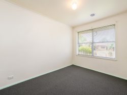 33 Kennedy Rd, Shepparton VIC 3630, Australia