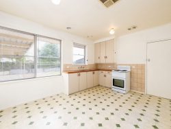 33 Kennedy Rd, Shepparton VIC 3630, Australia