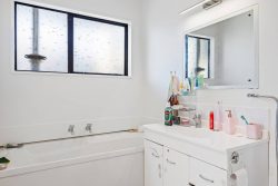 8 Brixton Street, Islington, Christchurch City, Canterbury, 8042, New Zealand