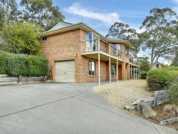 99 Lindhill Ave, Geilston Bay TAS 7015, Australia