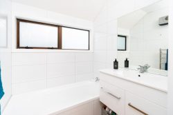 80 Amapur Drive, Khandallah, Wellington, 6035, New Zealand