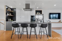 30 Malachi Dr, Kingston TAS 7050, Australia