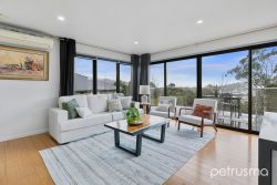 30 Malachi Dr, Kingston TAS 7050, Australia