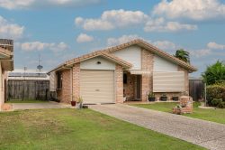 Unit 1/4 Meero St, South Mackay QLD 4740, Australia