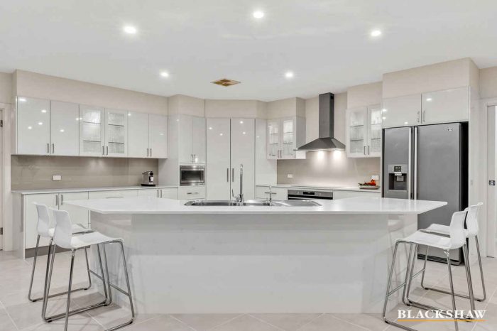 37 Olive Pink Cres, Banks ACT 2906, Australia