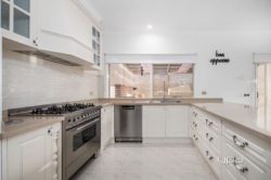 12 Pastoral Pl, Sydenham VIC 3037, Australia