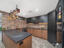 15 Turner St, Scarborough QLD 4020, Australia