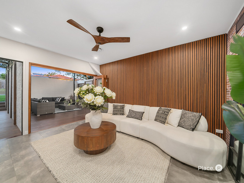 15 Turner St, Scarborough QLD 4020, Australia