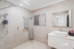 2 Farsley Ct, Kippa-Ring QLD 4021, Australia