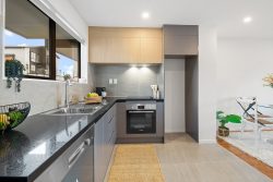 41 Red Arches Road, Henderson, Waitakere City, Auckland, 0612, New Zealand