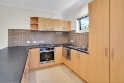 Unit 1/111 Rippon Rd, Hamilton VIC 3300, Australia