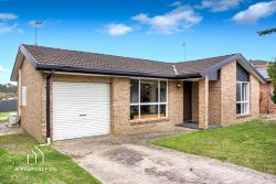 19 Risdon Cres, Kariong NSW 2250, Australia