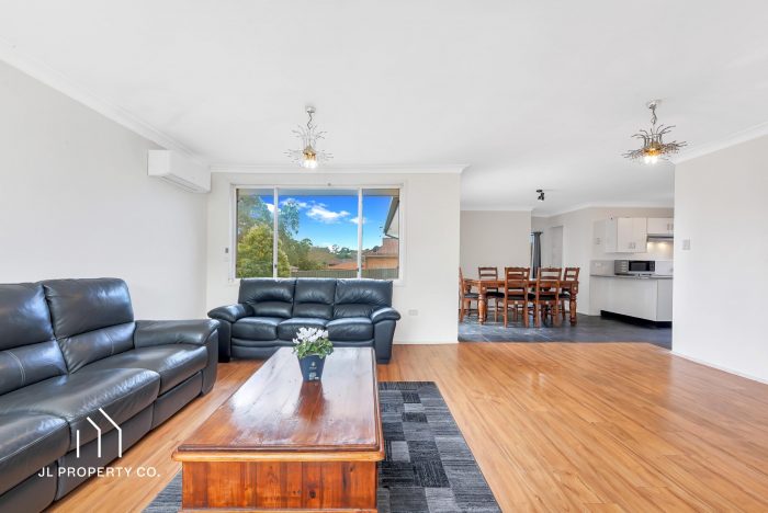 19 Risdon Cres, Kariong NSW 2250, Australia