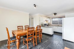 19 Risdon Cres, Kariong NSW 2250, Australia