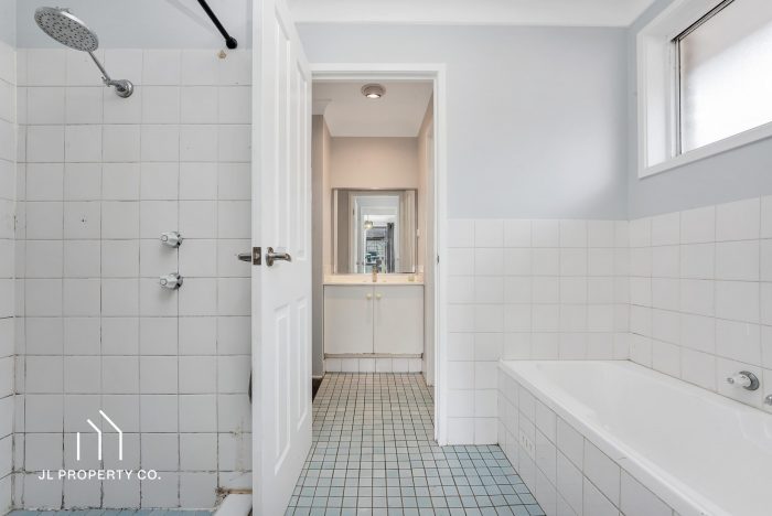 19 Risdon Cres, Kariong NSW 2250, Australia