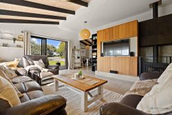 1115 State Highway 16, Waimauku, Rodney, Auckland, 0812, New Zealand