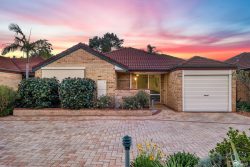 Unit 4/31 Third Ave, Kelmscott WA 6111, Australia