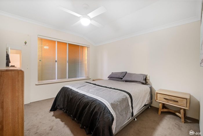 Unit 4/31 Third Ave, Kelmscott WA 6111, Australia