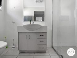 31 Tulipwood Cct, Boyne Island QLD 4680, Australia