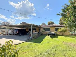 2 Warrina Cres, Moree NSW 2400, Australia
