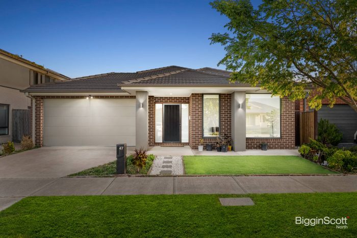 47 Ashbourne Bvd, Donnybrook VIC 3064, Australia