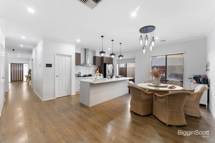 47 Ashbourne Bvd, Donnybrook VIC 3064, Australia