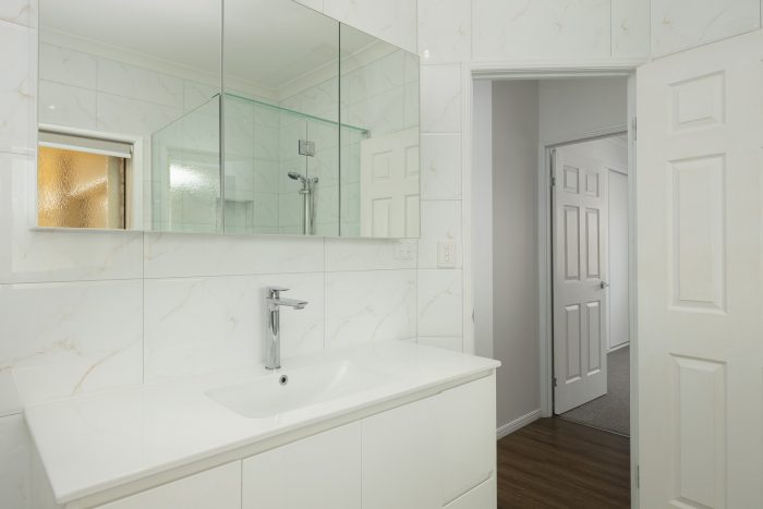 8 Windjammer Cct, River Heads QLD 4655, Australia