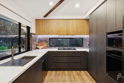 13 Limerick Pl, Waterford WA 6152, Australia