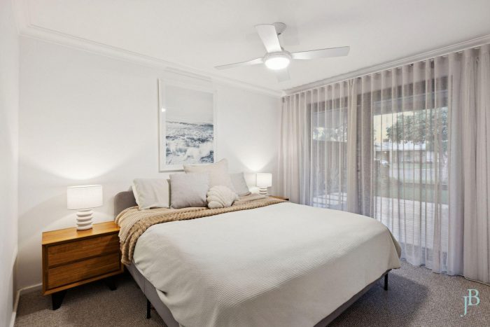 13 Limerick Pl, Waterford WA 6152, Australia